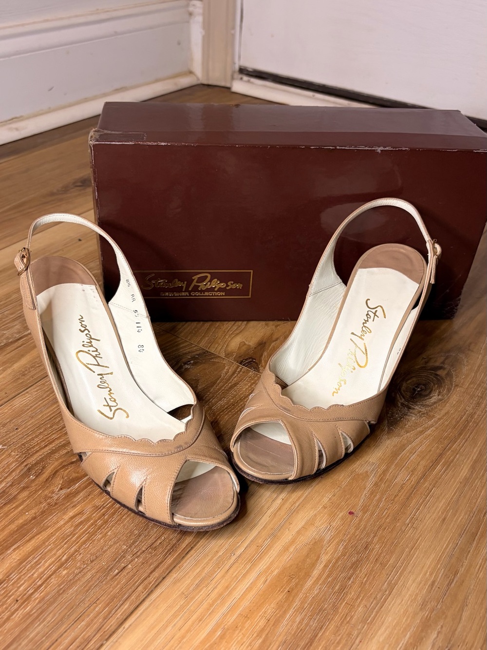Vintage 1950s 60s Stanley Philipson Nude Leather Slingback Peep Toe Cutout Pumps